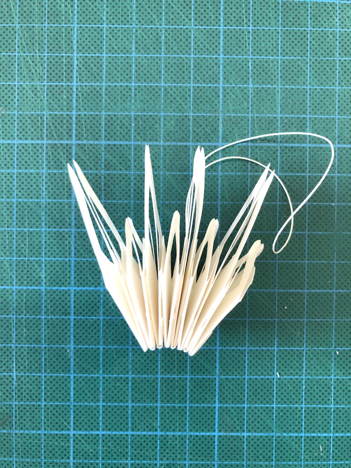 Le Chalet de HEIDI-Tuto Cartonnage à télécharger Lena's Paper