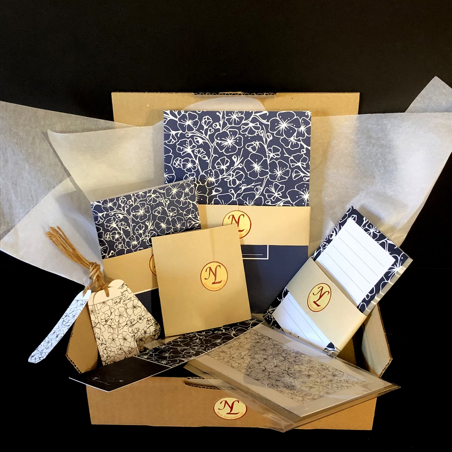 Box papeterie CERISIER du JAPON-10 articles de papeterie-coffret Lena's Paper