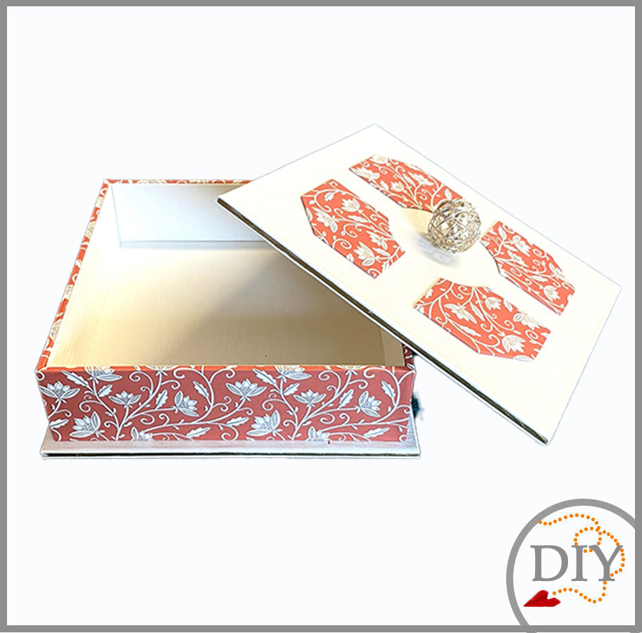 La Boite Carrée de Hedy -Tuto Cartonnage à télécharger (Copie) Lena's Paper