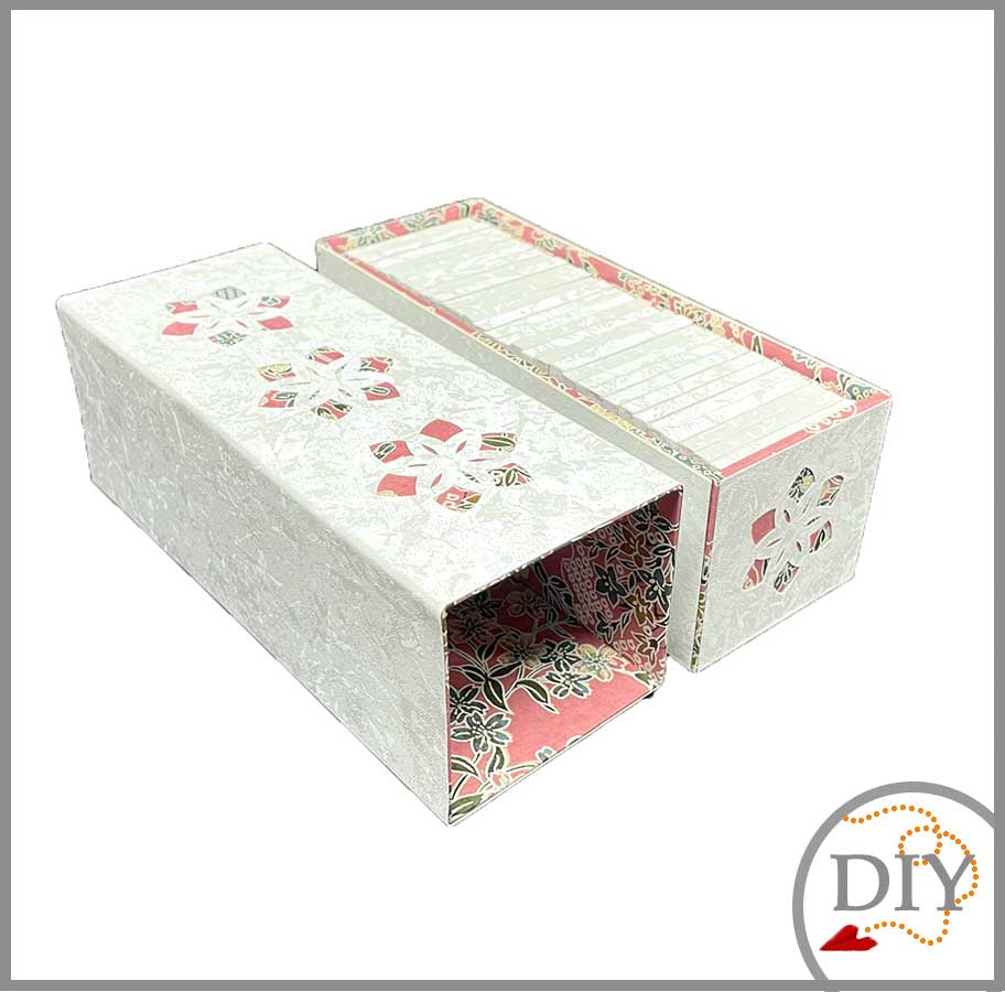 Le Lady Memory -Tuto Cartonnage à télécharger Lena's Paper